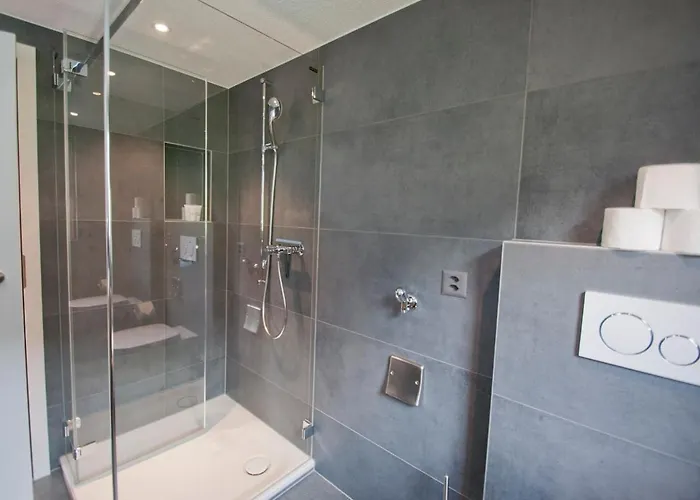 شقة Bishorn, Wiedersehn غراشن